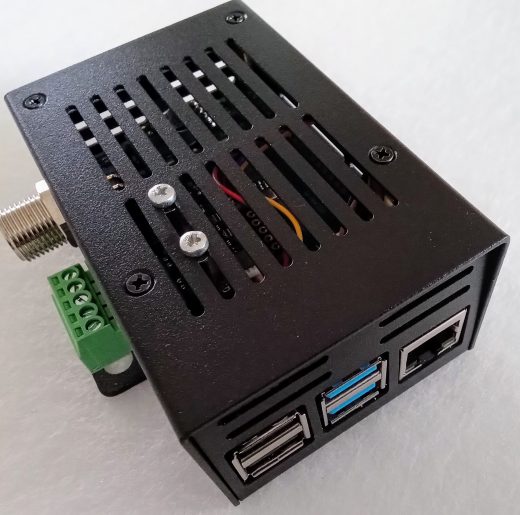 Foto - Vollständiges Gehäuse mit Raspberry Pi, Pican-M und ICM20948