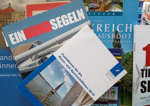 Foto: Zeigt verschiedene Publikationen